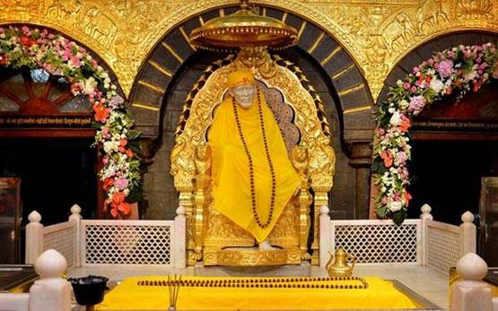 आपको हैरान कर देंगी भारत के इन मंदिरों की कमाई