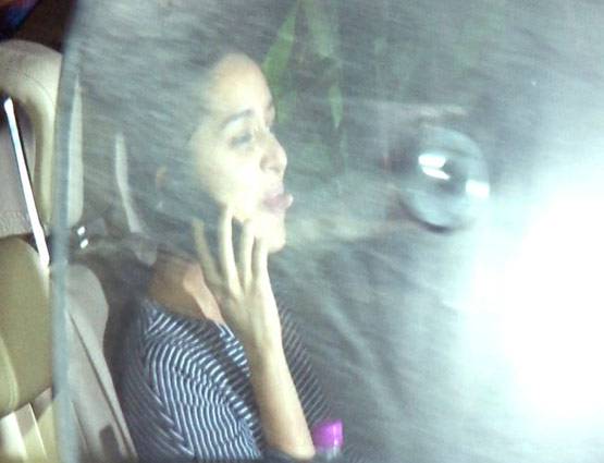 PHOTOS: आदित्य रॉय से भिड़े फरहान, मनाने पहुंची श्रद्धा