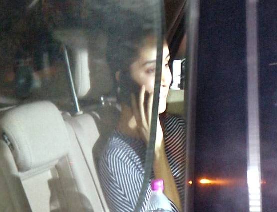 PHOTOS: आदित्य रॉय से भिड़े फरहान, मनाने पहुंची श्रद्धा