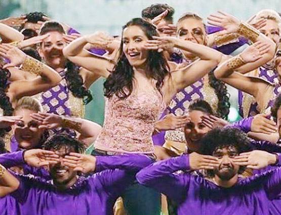 IPL में फुल मस्ती में नाचीं 'हाफ गर्लफ्रेंड' श्रद्धा कपूर