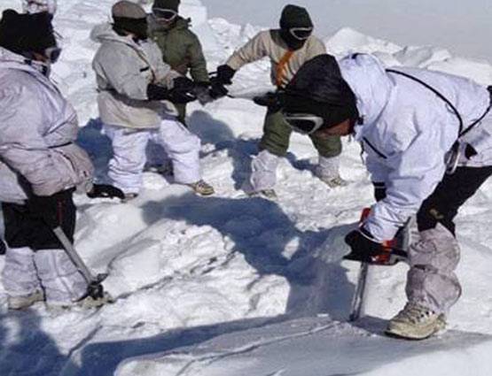 -70 डिग्री में ऐसे जीते हैं आर्मी के जवान, यहां बर्फ खाते-पीते, बिछाते और ओढ़ते हैं