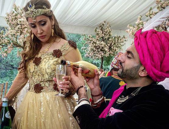 WEDDING PHOTOS: लंदन में हुई सोफिया हयात की शादी, कभी बनी थी नन