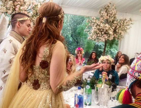 WEDDING PHOTOS: लंदन में हुई सोफिया हयात की शादी, कभी बनी थी नन