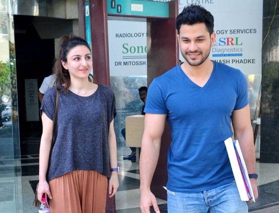 प्रेग्नेंसी की अनाउंसमेंट के बाद पहली बार साथ दिखे सोहा और कुणाल