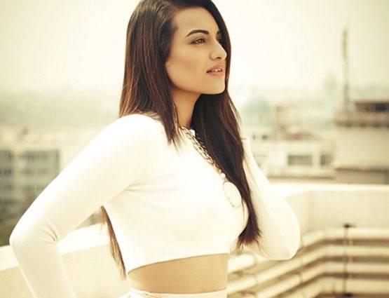 देखें- कैसे जिम में पसीना बहाकर फैट टू फिट हुईं सोनाक्षी सिन्हा