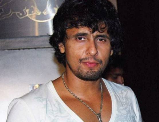 PHOTOS: घर से 600 मीटर दूर इन लाउडस्पीकर से परेशान हैं सोनू निगम