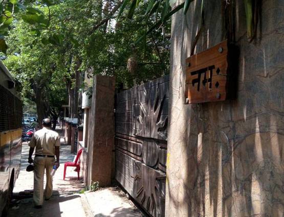 PHOTOS: घर से 600 मीटर दूर इन लाउडस्पीकर से परेशान हैं सोनू निगम