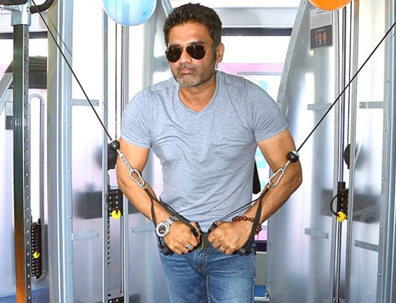 25 सालों से 28 इंच की जीन्स पहनते हैं सुनील शेट्टी,यह है फिटनेस का राज