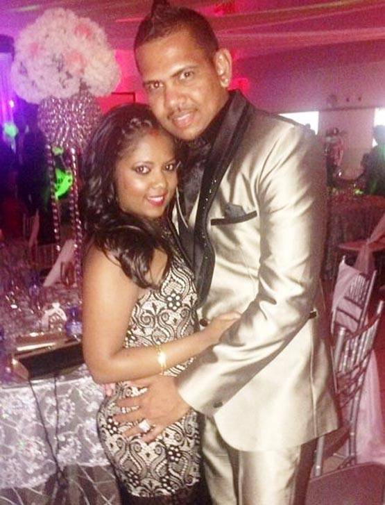 नरेन ने बचपन की दोस्त को बनाया पत्नी, करते हैं मस्ती, देखें PHOTOS