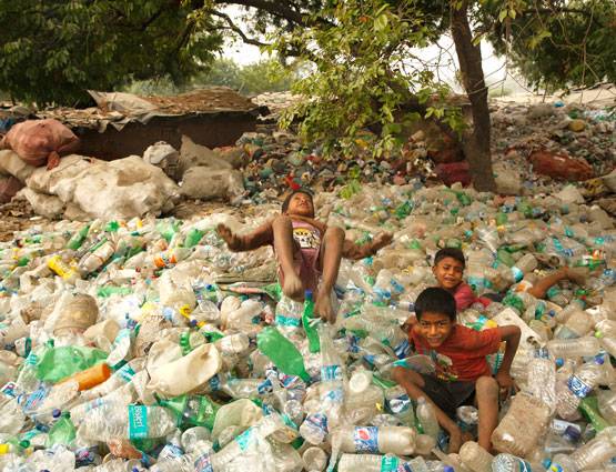 'पृथ्वी दिवस' पर धरती को बचाने की मुहिम