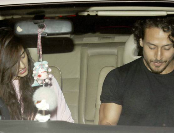 टाइगर-दिशा 7 दिन में दूसरी बार दिखे साथ, क्या रिश्ता पक्का समझें?