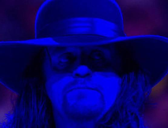 PHOTOS: खत्म हुआ 25 वर्षों का रुतबा, आखिरी मैच में इस तरह हारे अंडरटेकर...