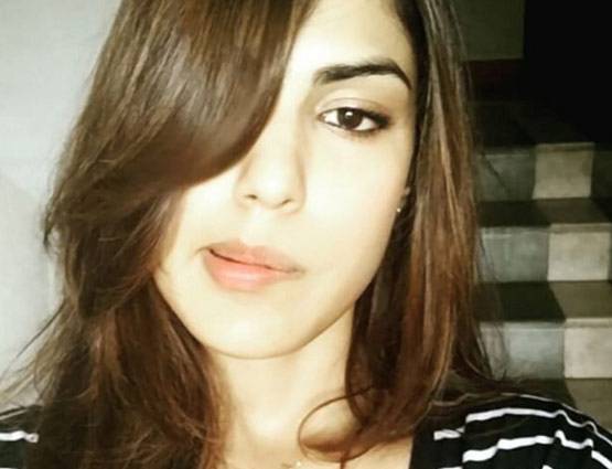 बोल्ड फोटोशूट से सुर्खियों में है ये एक्ट्रेस, देखें 23 PHOTOS