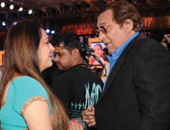 माधुरी, श्रीदेवी सहित जब इतनी छोटी एक्ट्रेस के साथ विनोद खन्ना ने किया रोमांस