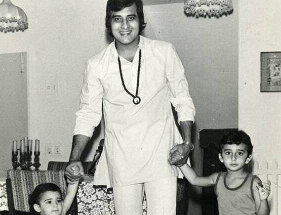 योगी के लिए प्रचार किया था विनोद खन्ना ने, देखें Unseen PHOTOS