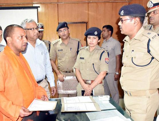 PHOTOS: योगी का स्टाइल हिट, ऐसे तैयार होता है आदित्यनाथ का कुर्ता