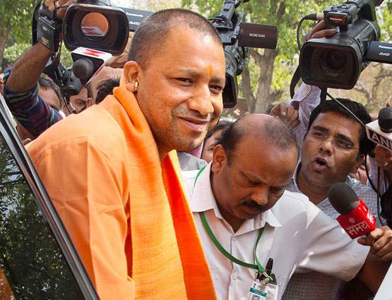 PHOTOS: योगी का स्टाइल हिट, ऐसे तैयार होता है आदित्यनाथ का कुर्ता