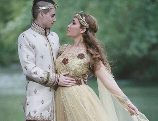 सोफिया ने पति को बनाया बेटा और पिता, सिखाएंगी पवित्र सेक्स!