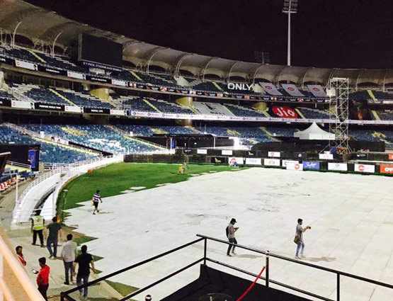 चार्टेड प्लेन से मुंबई पहुंचे बीबर, फैंस ने किया जोरदार WELCOME