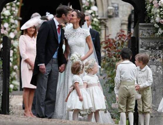 PHOTOS: ब्रिटिश राजकुमारी की बहन पीपा मिडलटन की शाही वेडिंग