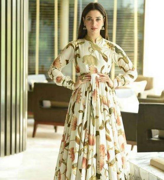 PHOTOS: बाहुबली की ये हिट एक्ट्रेस, बॉलीवुड में रही फ्लॉप