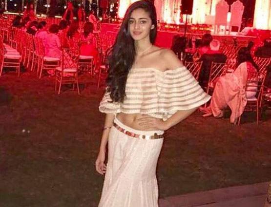 18 साल की हुई चंकी पांडे की बेटी, सलमान करेंगे बॉलीवुड में लॉन्च