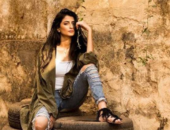 बॉलीवुड डेब्यू करने जा रही हैं श्वेता तिवारी की बेटी, इस एक्टर के साथ करेंगी काम