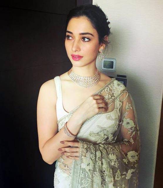 PHOTOS: बाहुबली की ये हिट एक्ट्रेस, बॉलीवुड में रही फ्लॉप