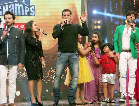 लिटिल चैंप्स के सेट पर जली TUBELIGHT, सलमान-सोहेल ने मचाया धमाल