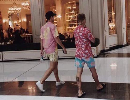 इंडिया आने से पहले दुबई में POOL PARTY करते दिखे जस्ट‍िन बीबर