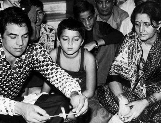 धमेंद्र के इन बच्चों के बारे में नहीं जानते होंगे आप, देखें PHOTOS