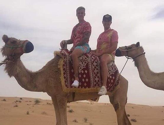 इंडिया आने से पहले दुबई में POOL PARTY करते दिखे जस्ट‍िन बीबर