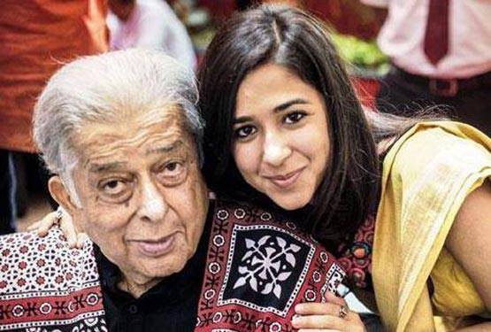 कपूर खानदान की ये बेटी देगी जाह्नवी और सारा को टक्कर