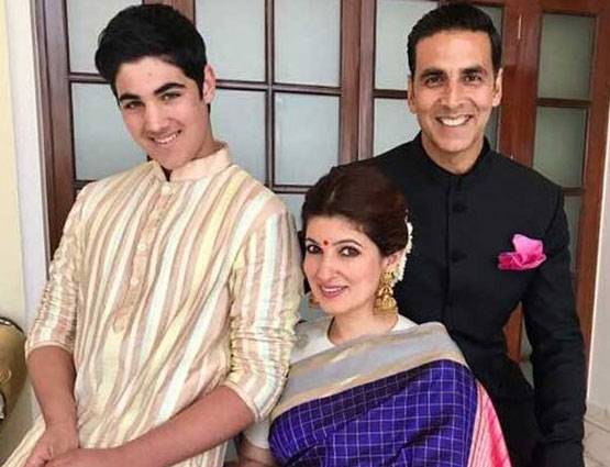 अपना पहला नेशनल अवॉर्ड लेने दिल्ली पहुंचे अक्षय और सोनम