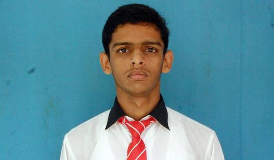 रक्षा गोपाल और भूमि की कहानी तो सुनी, खास हैं 12वीं के ये TOPPERS भी