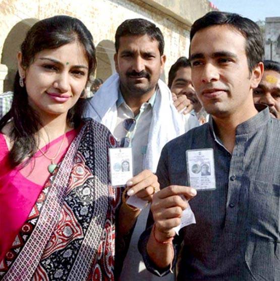 जानिये कितनी पढ़ी-लिखी हैं देश के युवा नेताओं की पत्न‍ियां...