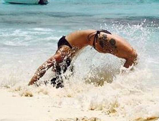 PHOTOS: बाली में BIKINI में दिखीं जैकी श्रॉफ की बेटी कृष्णा