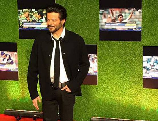 सचिन की मूवी का ग्रैंड प्रीमियर, बच्चन से लेकर खान तक पहुंचे