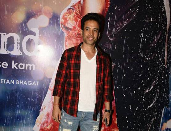 PHOTOS: हाफ गर्लफ्रेंड की सक्सेस पार्टी में 'नागिन' समेत पहुंचे ये STARS