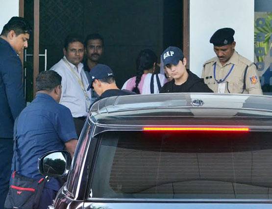 ...तो इसलिए अपनी बेटी नितारा का चेहरा छिपाते हैं अक्षय कुमार?