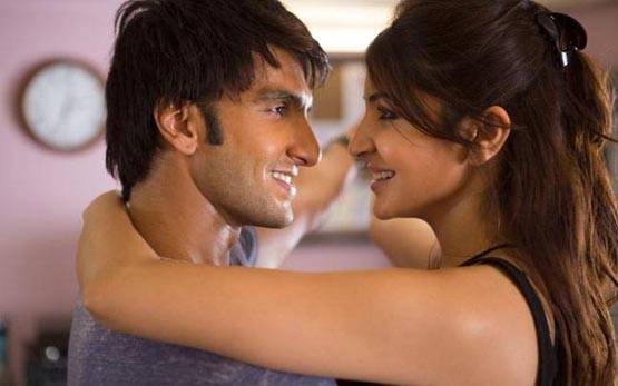 विराट से पहले इस मशहूर क्रिकेटर के साथ था अनुष्का शर्मा का अफेयर!