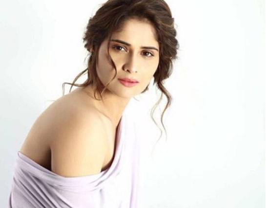 ये हैं कृष्णा अभिषेक की बहन आरती, बचपन में ही मिला था ये गम