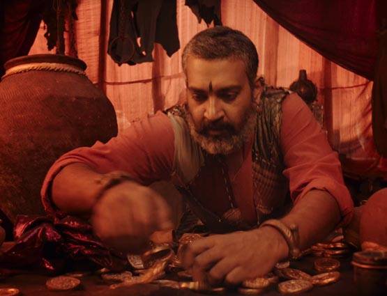 बाहुबली के इस सीन में थे डायरेक्टर राजामौली, क्या पहचान पाए थे आप?