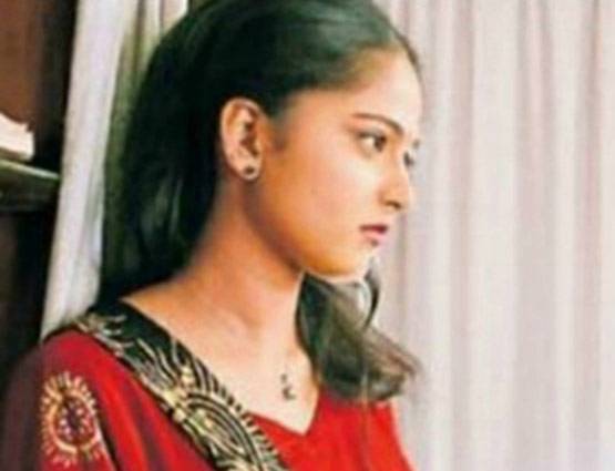 कभी ऐसी दिखती थी बाहुबली की देवसेना, पहला फोटोशूट वायरल