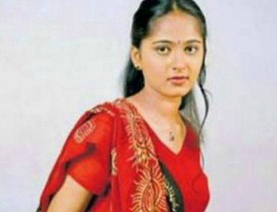 कभी ऐसी दिखती थी बाहुबली की देवसेना, पहला फोटोशूट वायरल