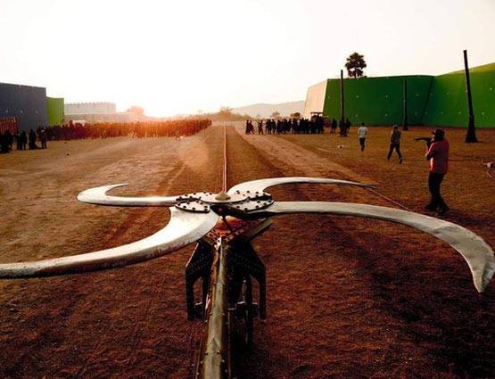 'बाहुबली' में भल्लालदेव के खतरनाक रथ में लगा था इस बाइक का इंजन!