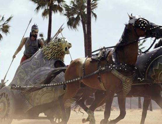 'बाहुबली' में भल्लालदेव के खतरनाक रथ में लगा था इस बाइक का इंजन!