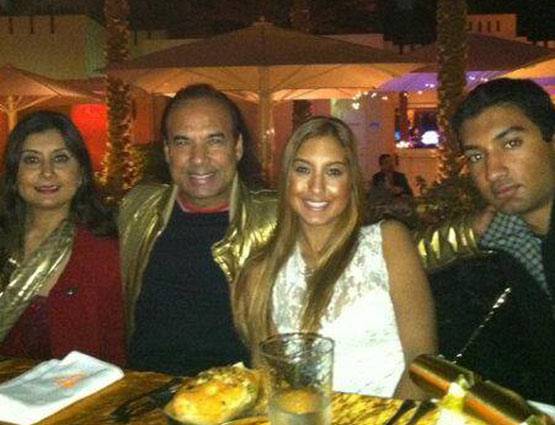 500 करोड़ की प्रॉपर्टी, ऐसी है इस 'हॉट योगगुरु' की LIFE