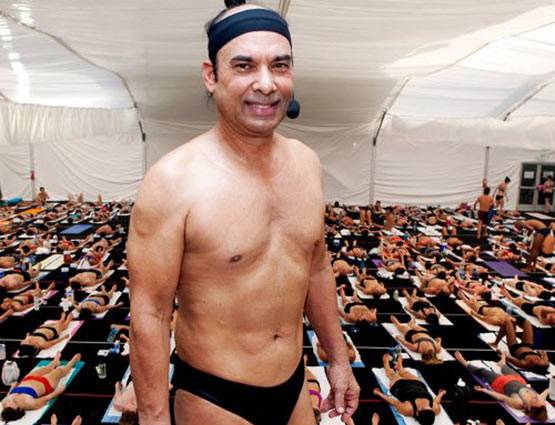 500 करोड़ की प्रॉपर्टी, ऐसी है इस 'हॉट योगगुरु' की LIFE