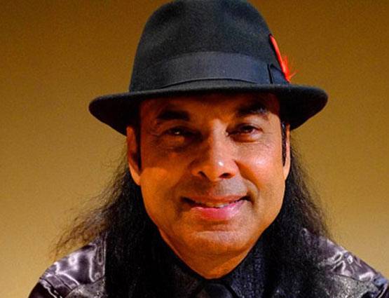 500 करोड़ की प्रॉपर्टी, ऐसी है इस 'हॉट योगगुरु' की LIFE